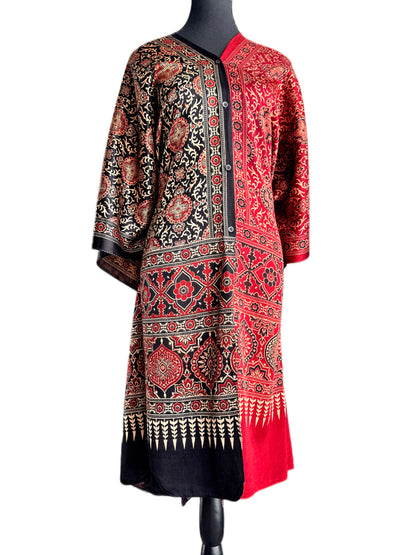 Ubhayatā : The Modern Modular Reversible Ajrakh Mashru Choga