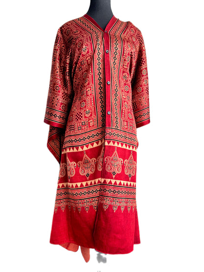 Ubhayatā : The Modern Modular Reversible Ajrakh Mashru Choga