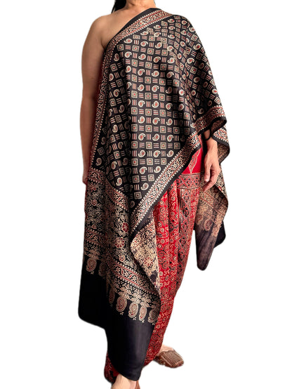 Ubhayatā : The Modern Modular Reversible Ajrakh Mashru Choga