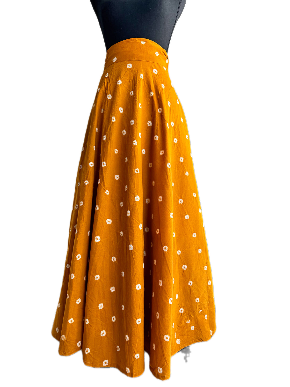 The modern Ghagra choli : Sandhi Ananta-Wrap and reversible choli with pocket