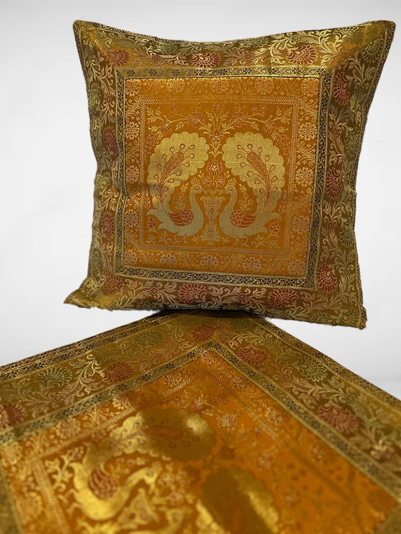 Set of 5 cushion covers in Banarasi Silk - Femantraa