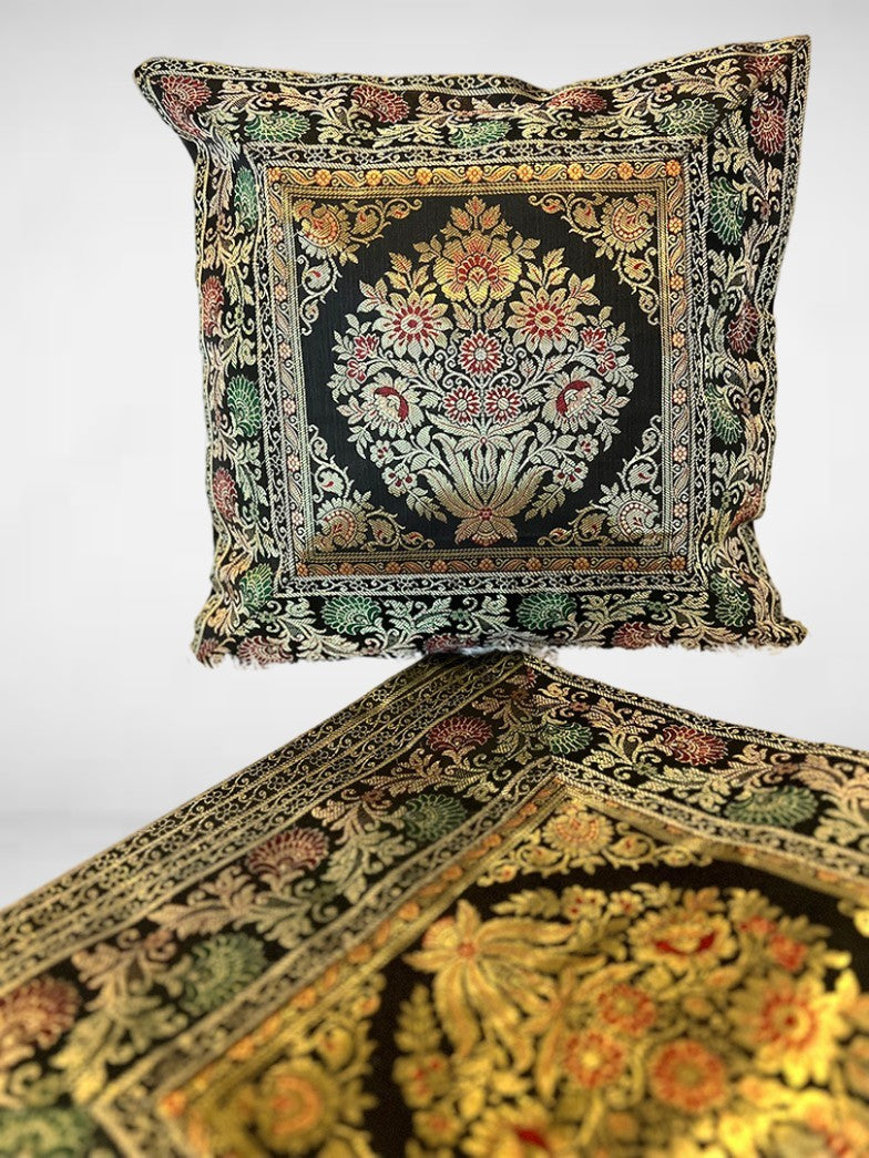 Set of 5 cushion covers in Banarasi Silk - Femantraa