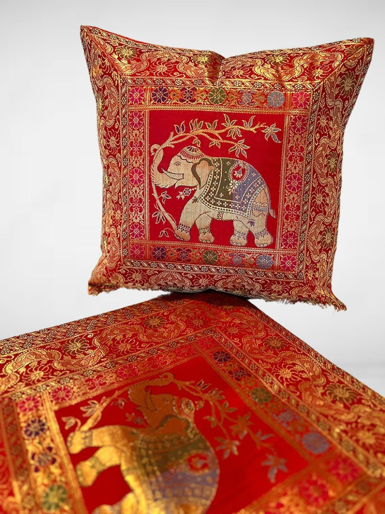 Set of 5 cushion covers in Banarasi Silk - Femantraa