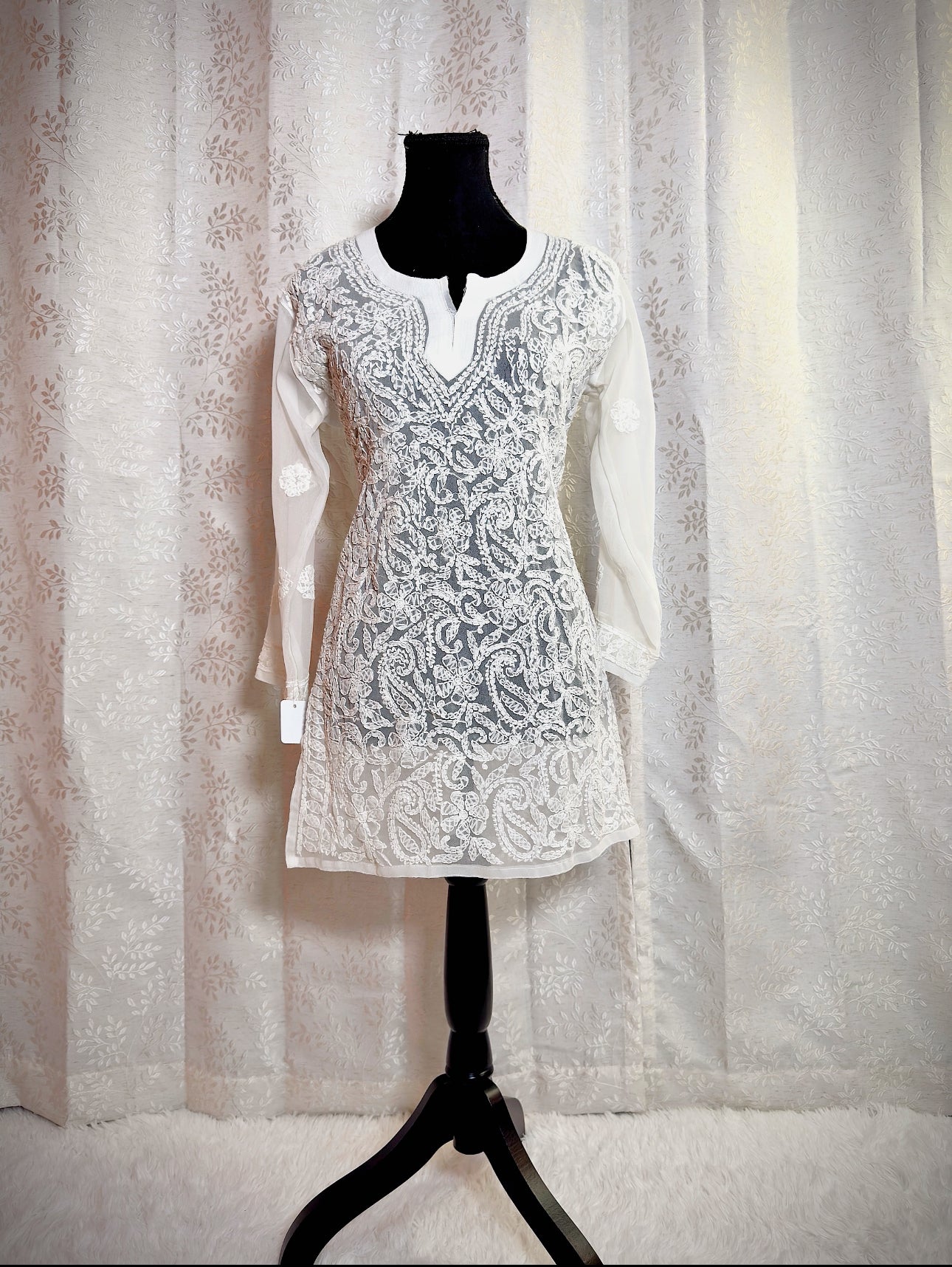 Lucknowi Chikankari Short Kurti (Tunic with slits) - Femantraa