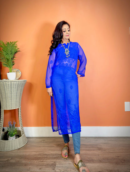 Monochrome Chikankari Kurti: Chic Tunic with Slits