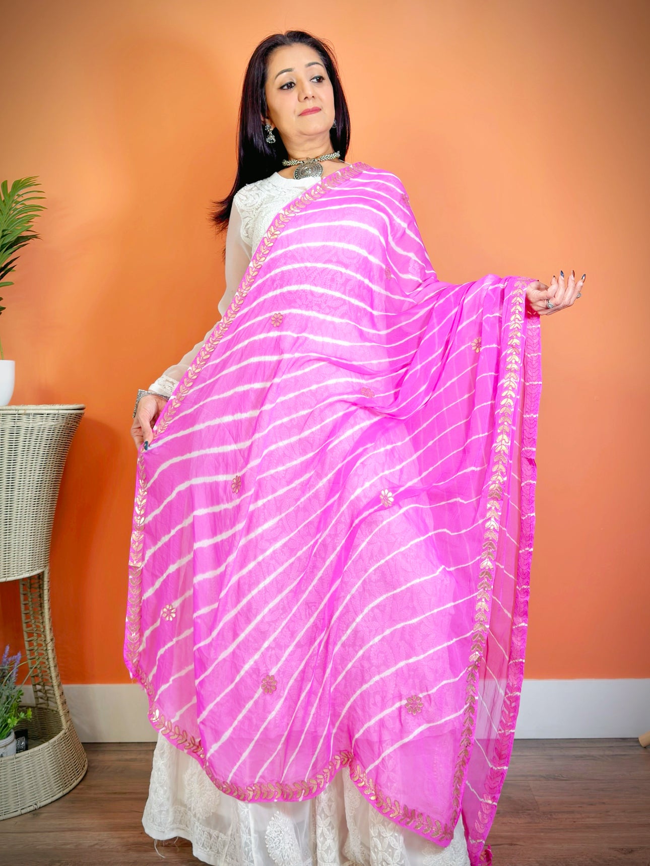 Leheriya Tie-Dye Dupatta: Timeless Beauty - Femantraa