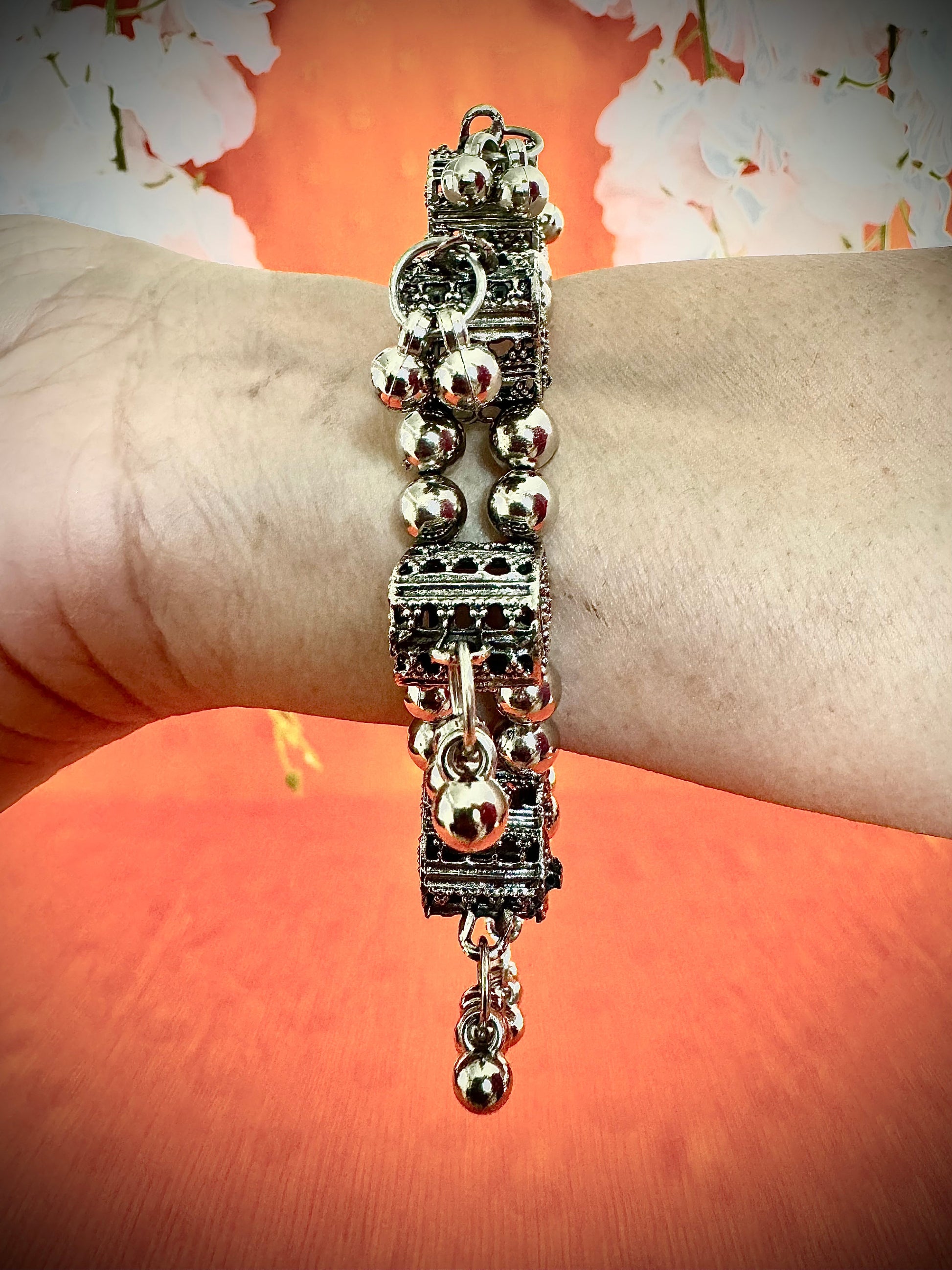 Oxidized Artistic adjustable bracelets - Femantraa