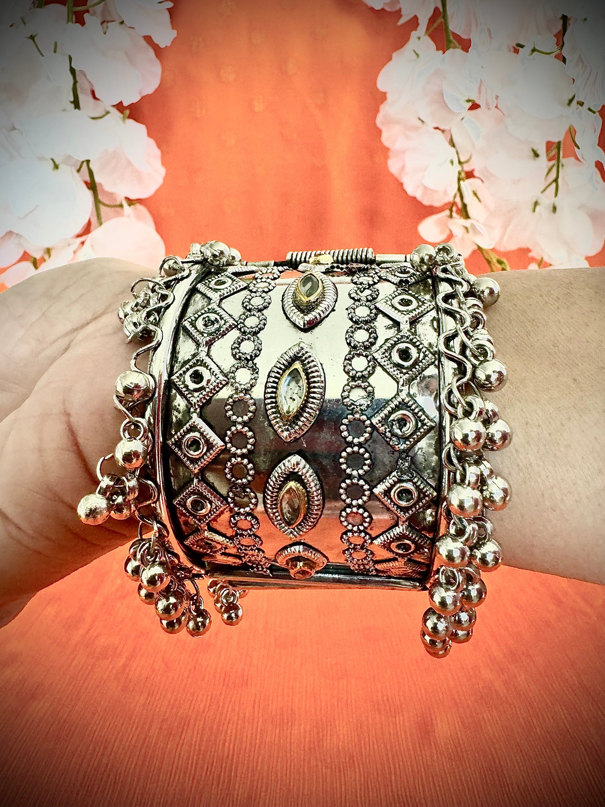 Oxidized Artistic adjustable Cuff style bracelets - Femantraa