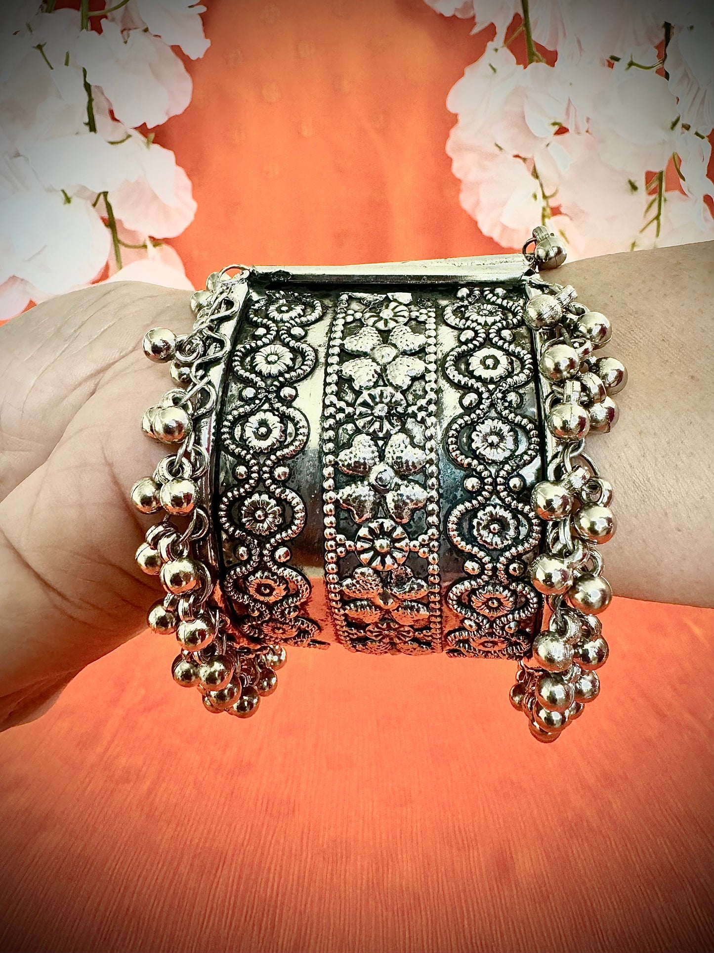 Oxidized Artistic adjustable Cuff style bracelets - Femantraa